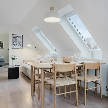 Eksklusiv 2br I Terrasse I Fri Parkering Odense