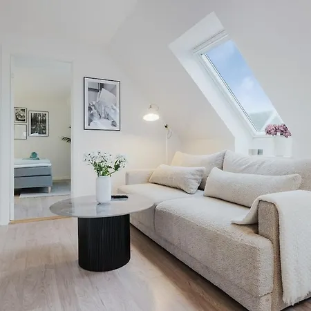 Eksklusiv 2br I Terrasse I Fri Parkering * Odense