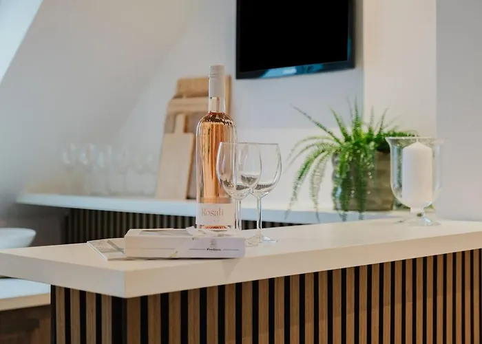 Eksklusiv 2br I Terrasse I Fri Parkering Апартаменты Оденсе