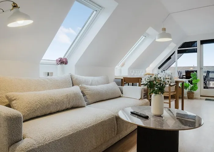 Eksklusiv 2br I Terrasse I Fri Parkering *